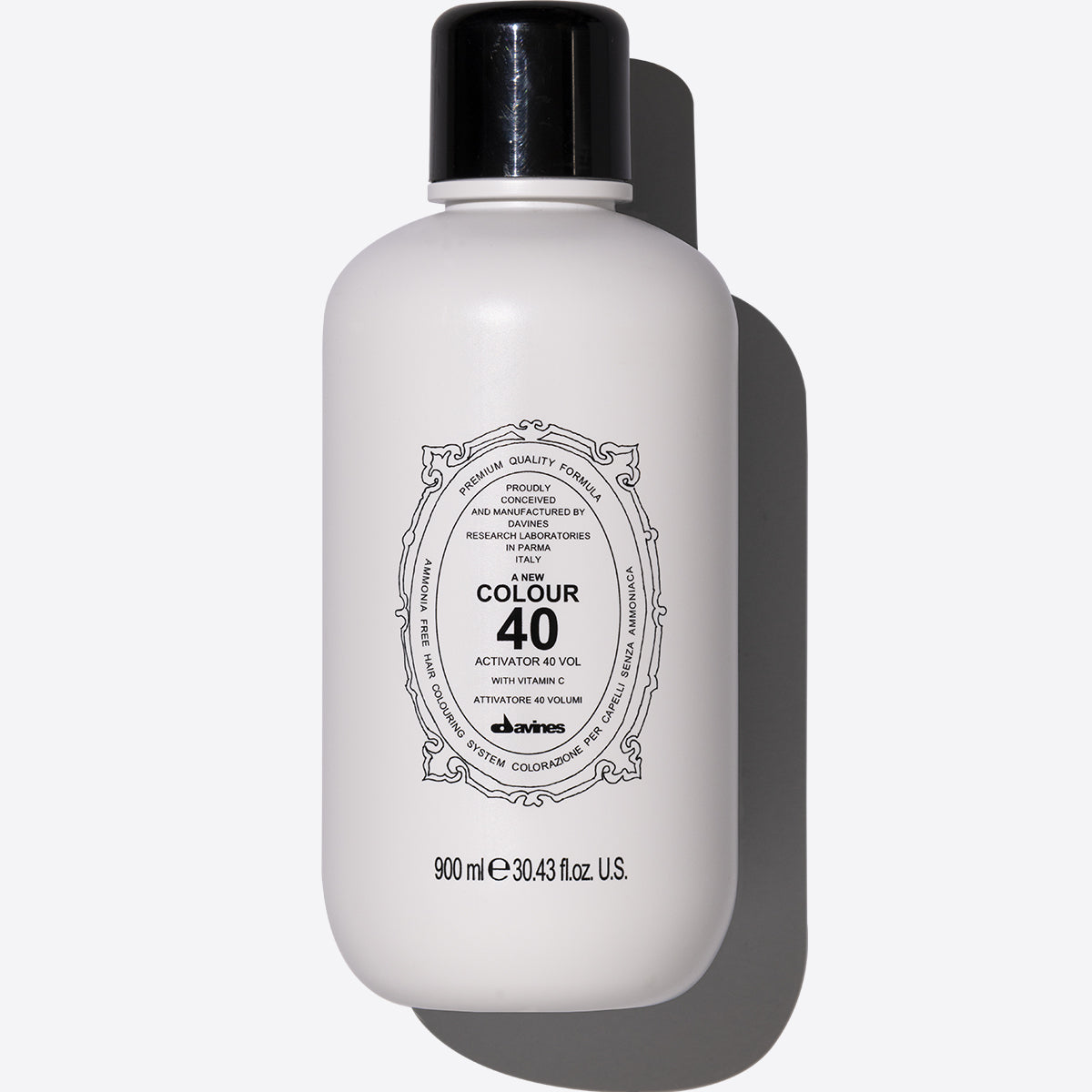 Activator 40 vol Creamy emulsion of hydrogen peroxide at 12% 900 ml / 30,43 fl.oz. Davines