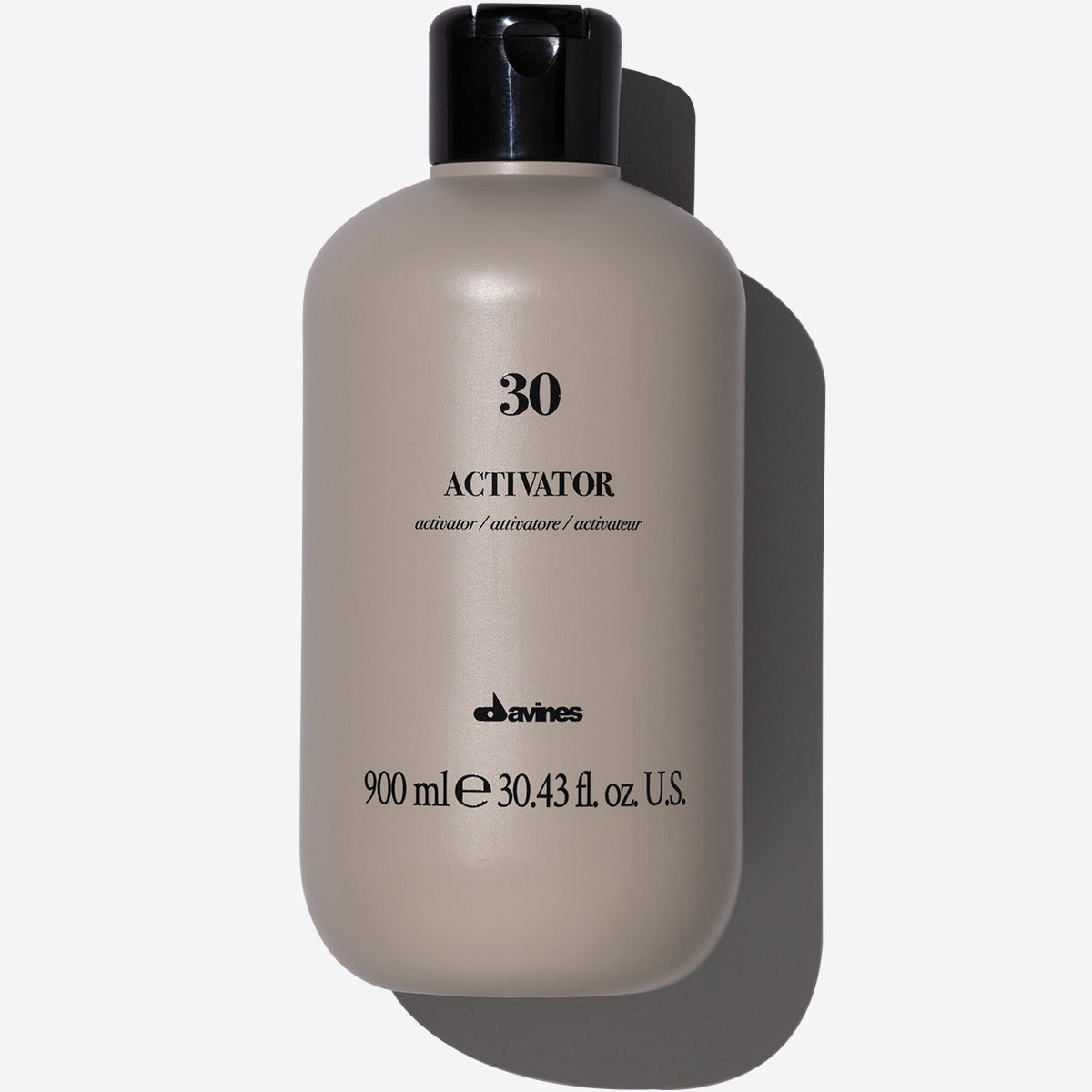 Activator 30 vol Creamy emulsion of hydrogen peroxide at 9% 900 ml / 30,43 fl.oz. Davines