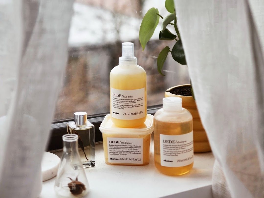 How To Prevent Frizzy Hair in Humidity