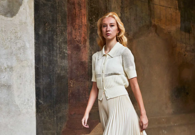 Sunlight Hours collection Davines