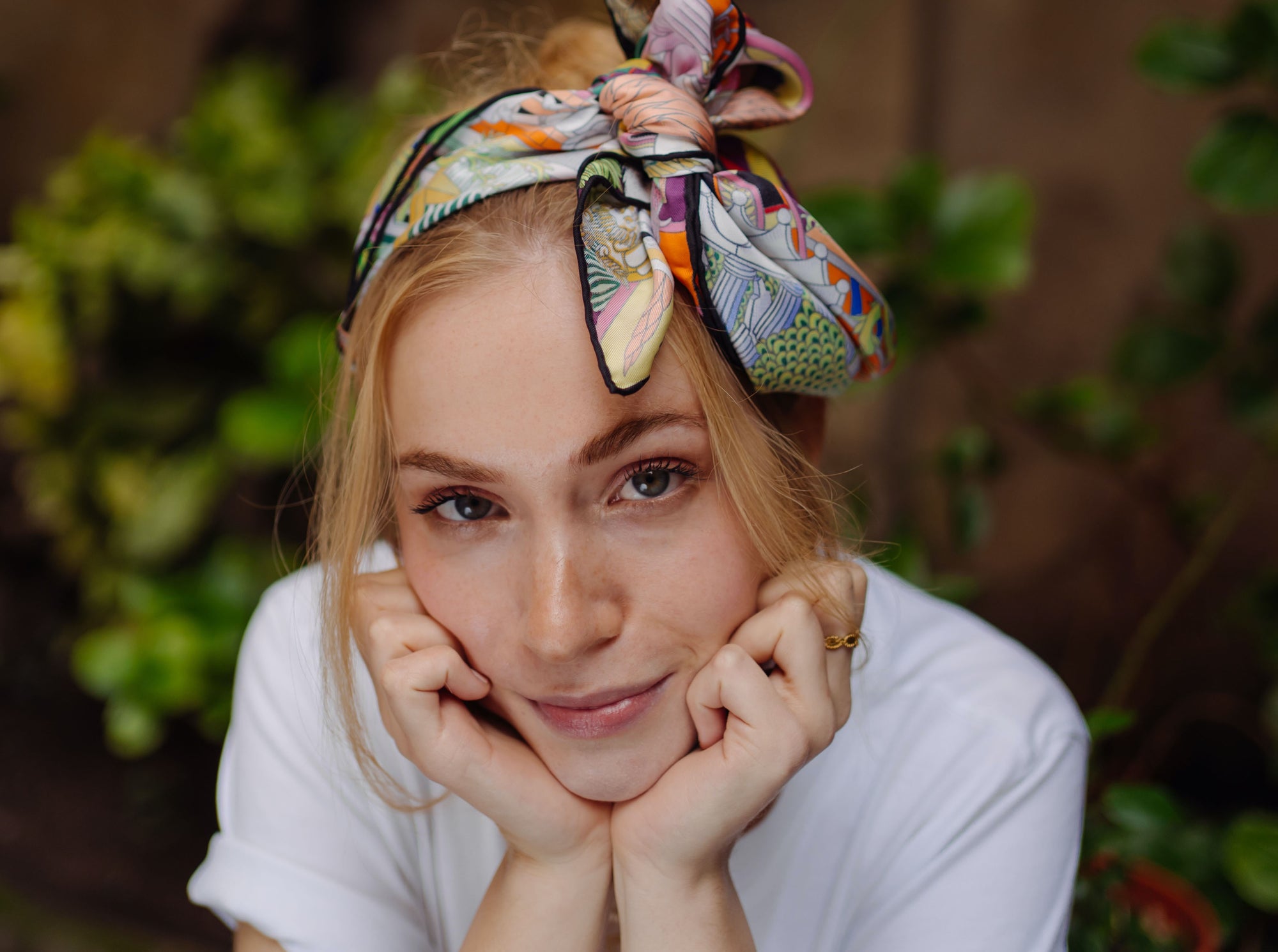 Davines guide to best fall hairstyles headscarf how to