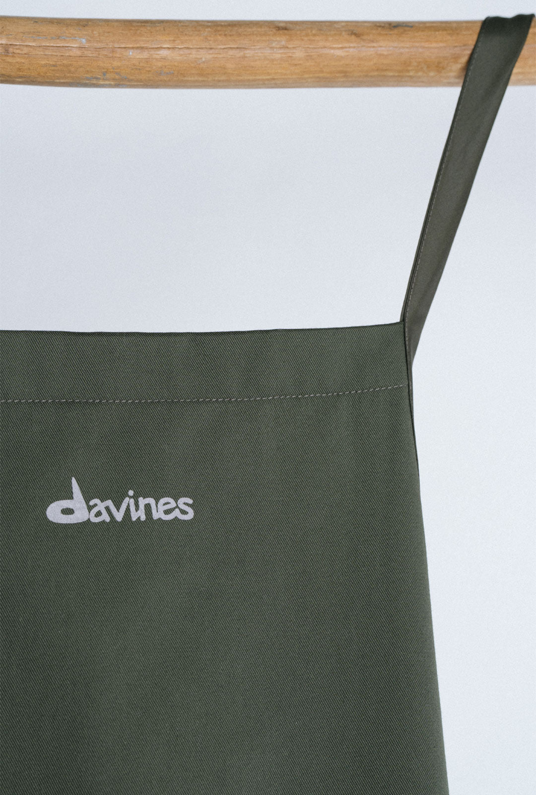 
Davines Colour Apron - The Colour Apron features an adjustable tie closure. Durable and easy-care, it moves with you through every color, cut, and client.